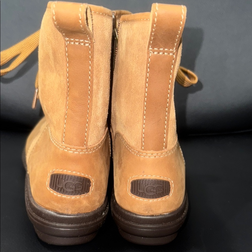 UGG Tan Combat Moto Boots with Lace-Up Design 9.5 - Picture 2 of 7